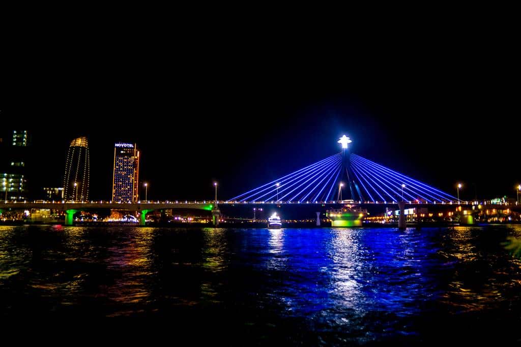 베트남 다낭 한강 야경 송한다리 04