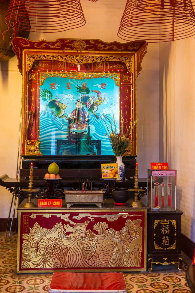 호이안 광둥 회관 내부에 있는 사원_ 바다의 여신 티엔허우-5550