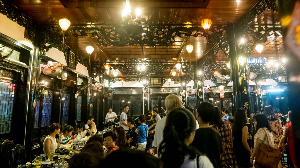 호이안 레바츄엔 (LE BA TRUYEN ll) 식당 내부-5622