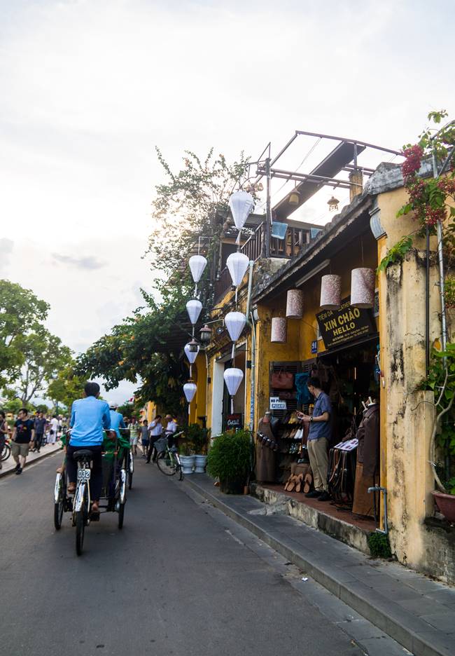 등이 있는 풍경 02