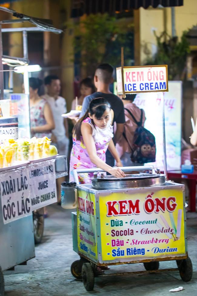 호이안 야시장 노점 06