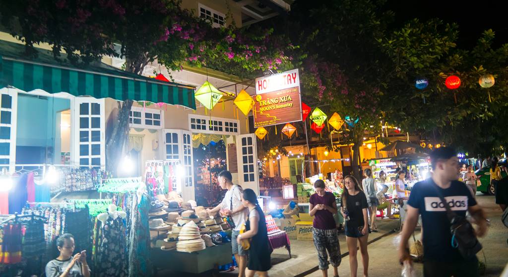호이안 야시장 - 야시장 전경-5664