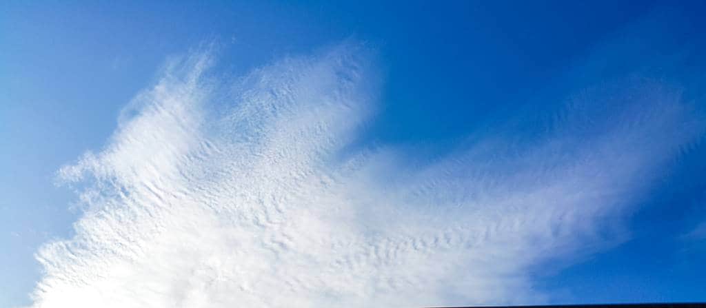 갤럭시노트4로 담아본 하늘_신갈천을 따라 자전거를 타던 중 바라 본 하늘02