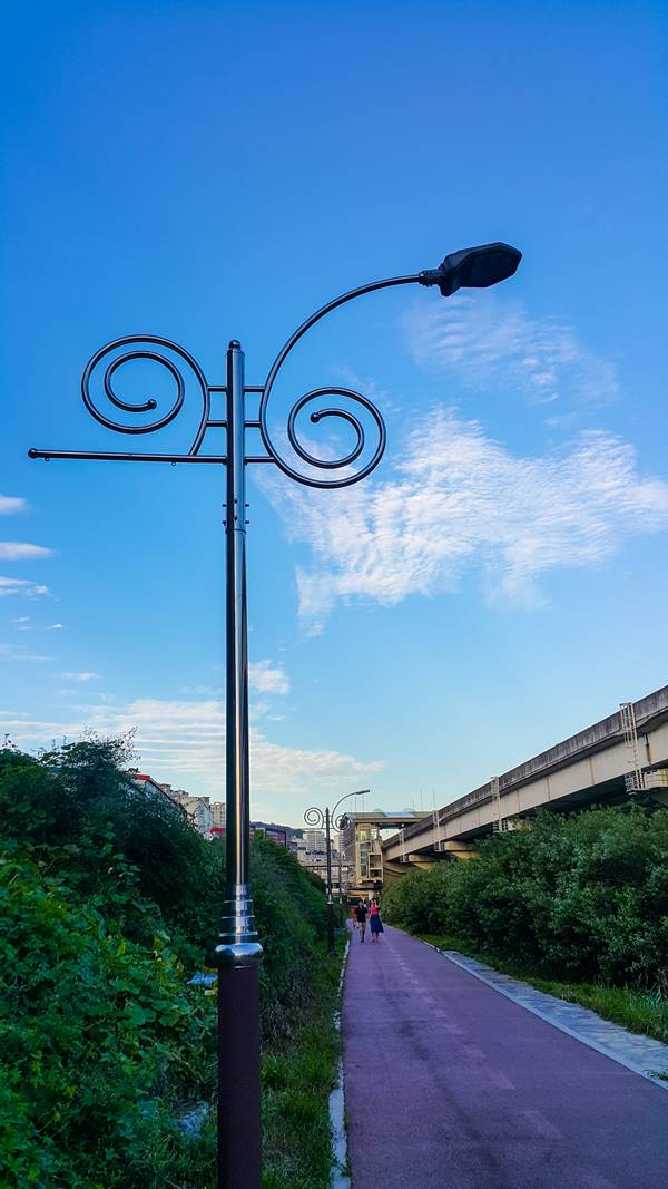 갤럭시노트4로 담아본 하늘_신갈천을 따라 자전거를 타던 중 바라 본 하늘04