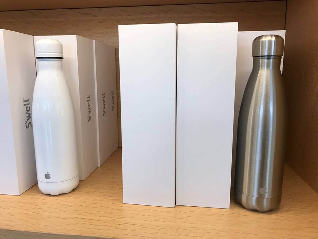 애플스토어에서 판매하는 스웰 보틀 Apple Store Swell Bottle