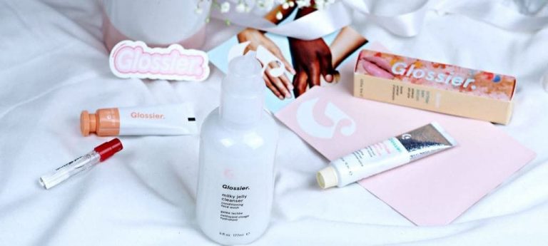 요즘 핫하다는 화장품 브랜드 글로시에(Glossier)의 이메일 마케팅 캠페인 사례