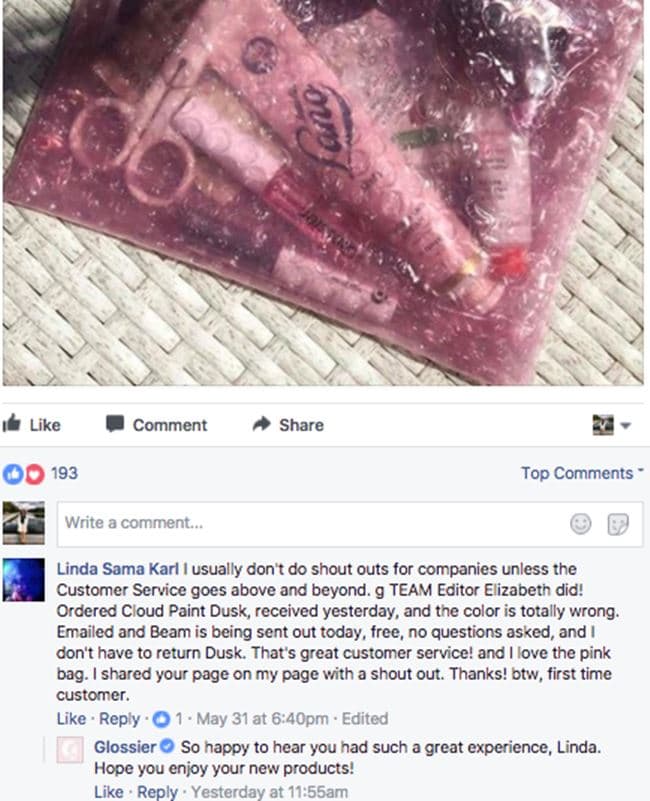 글로시에(Glossie)의 블량 제품 클레임에 대한 대처 Beauty-Marketing-Facebook-Glossier