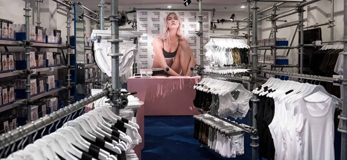 아마존과 캘빈클라인 팝업 스토어 내부 Calvin Klein X Amazon Fashion POP UP shop 02