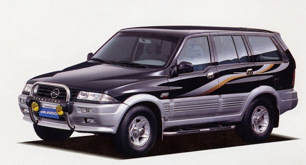 망해가던 쌍용차를 살린 티볼리가 알려주는 훌륭한 상품기획의 조건 20 쌍용 무소자동차 이미지 자료원 나무위키