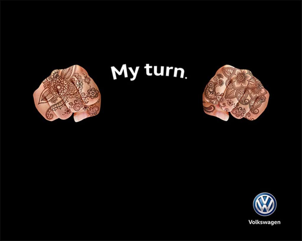 사우디에 여성 운전이 합법화된 후 폭스바겐 광고 Volksbargin advert in Saudi