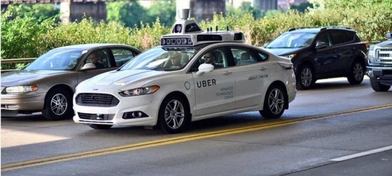 우버 자율 주행 테스트 차량 Uber Self Driving Car Vriverless Car Image - Dave DiCello