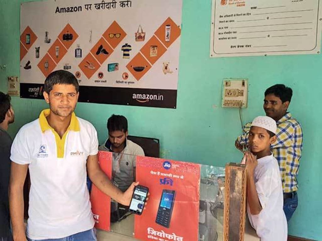 아마존 Udaan 프로젝트로 중소도시 내 아마존과 협업을 맺은 매장, 이미지원-인도 이코나믹타임즈(economictimes)