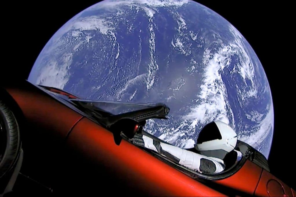 테슬라 스페이스엑스 우주에서 바라본 지구와 테슬라 전기자동차 spacex Earth Tesla Model 3