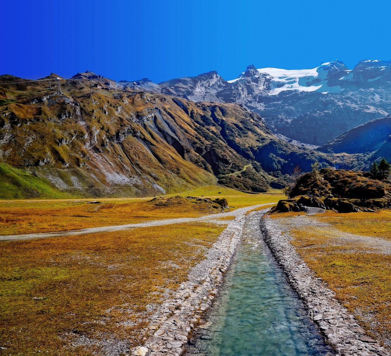 스위스 티틀리스(Titlis) 엥엘베르그(Engelberg)에서 티틀리스(Titlis)산쪽 방향 풍경, Image - ricardo-gomez-angel