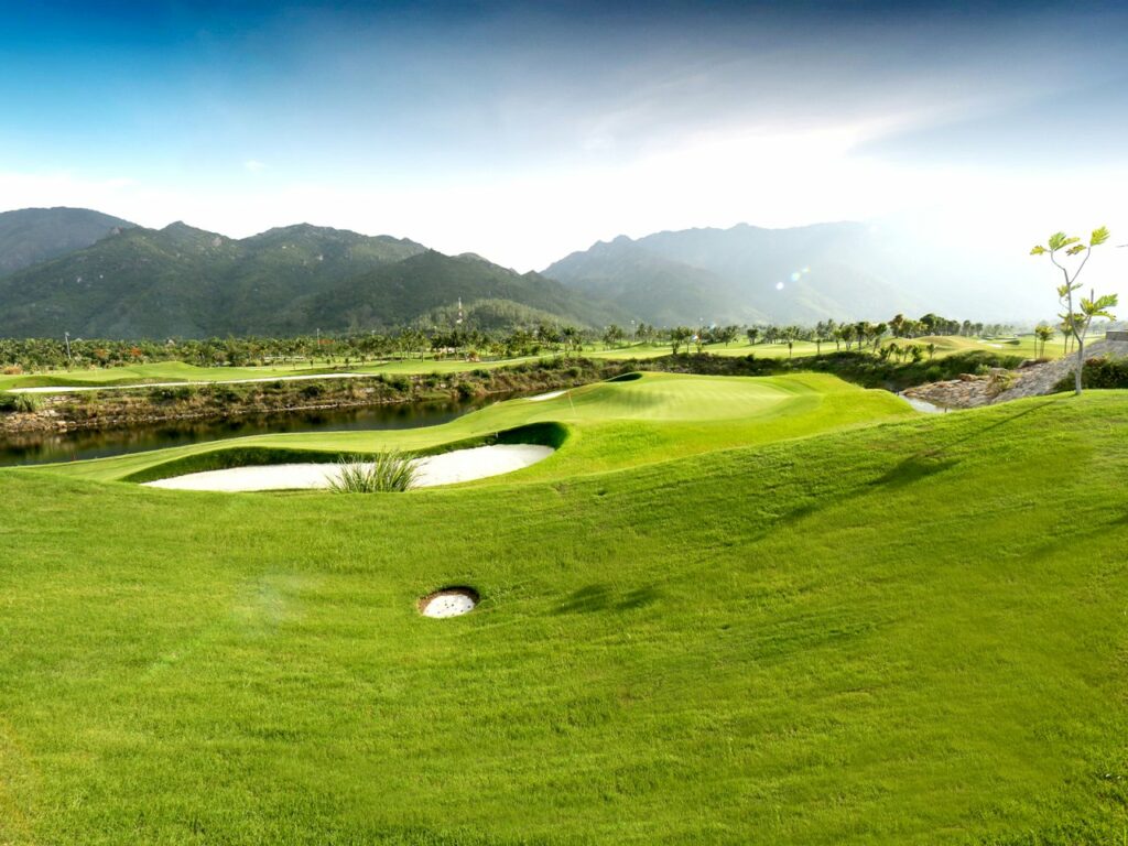 나트랑 다이아몬드 베이 골프클럽 필드 풍경(Diamond Bay Golf and Villas) 07