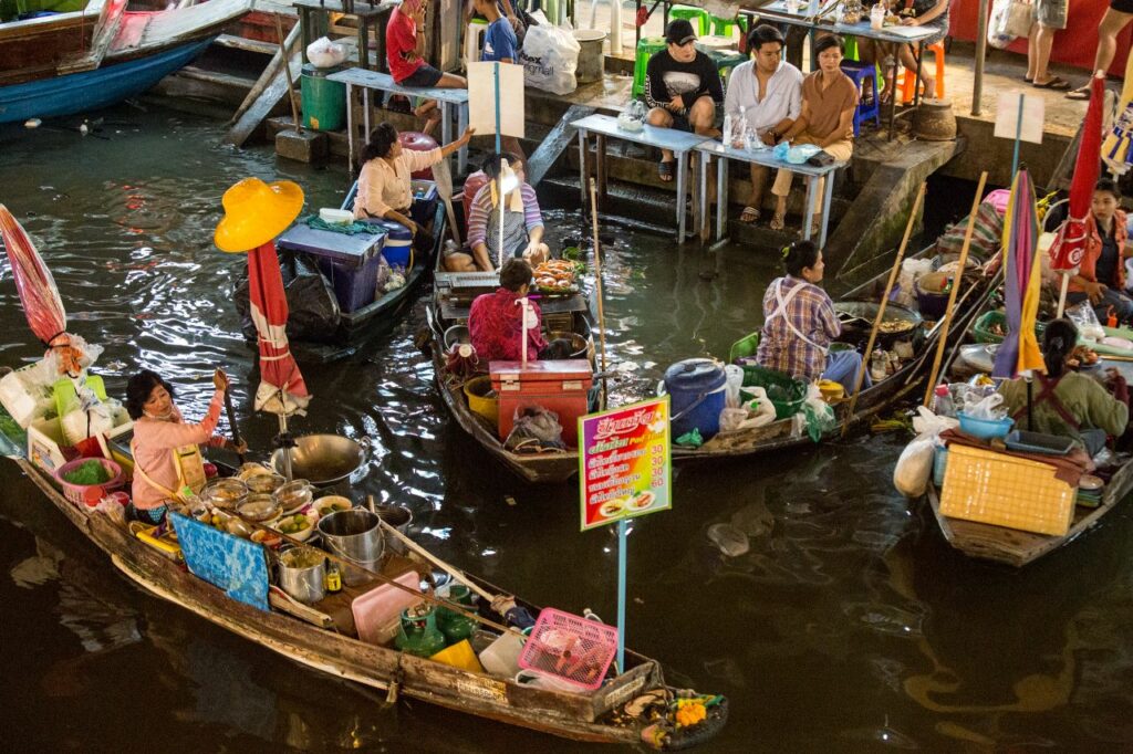 태국 암파와 수상 시장(Amphawa Floating Market), 여자 상인들, Photo by Moody Man