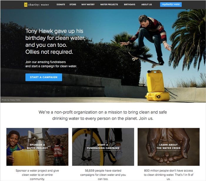 프로 스케이트 보더 토니 호크의 생일 캠페인을 소개는 Charity Water 사이트 메인