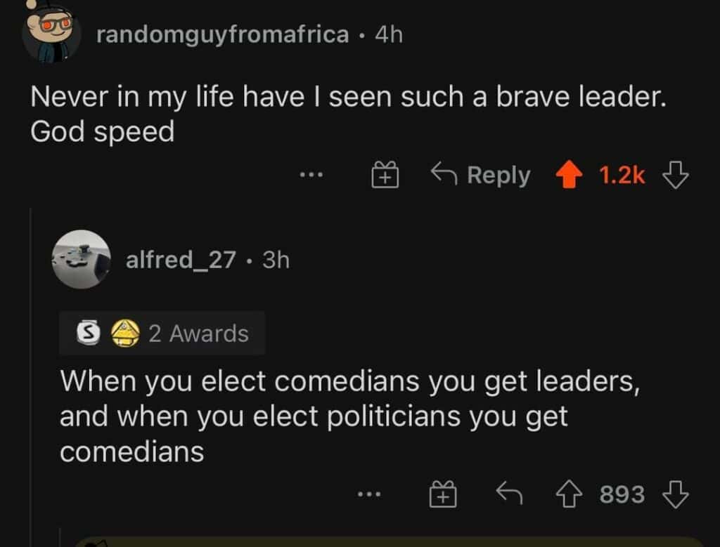 우크라이나 대통령 젤렌스키관련 트읫, 미국이 긴급 구조 제안을 거부하고 수도 키에프에 남기로 핸서 세계에서 가장 인기있는 정치인으로 등극