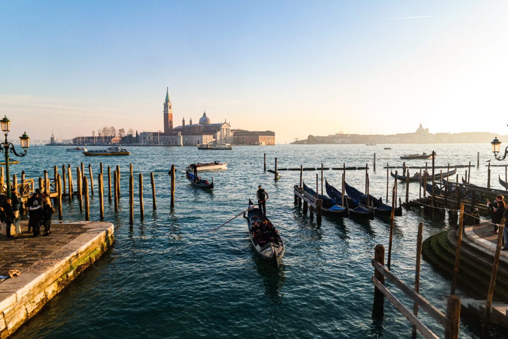 건강상 이유로 콘텐츠 업뎃이 중단되고 있습니다. 4