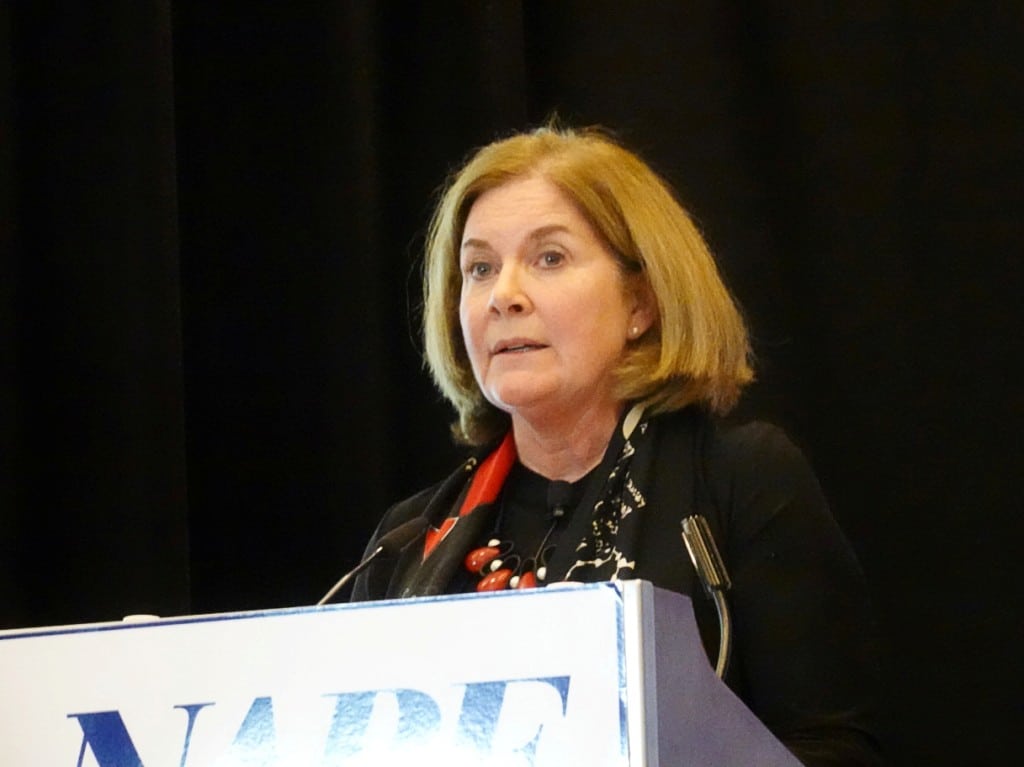 에스더 조지 캔사스시티 연준 총재, 급격한 금리 상승은 경기침체 가능성 4