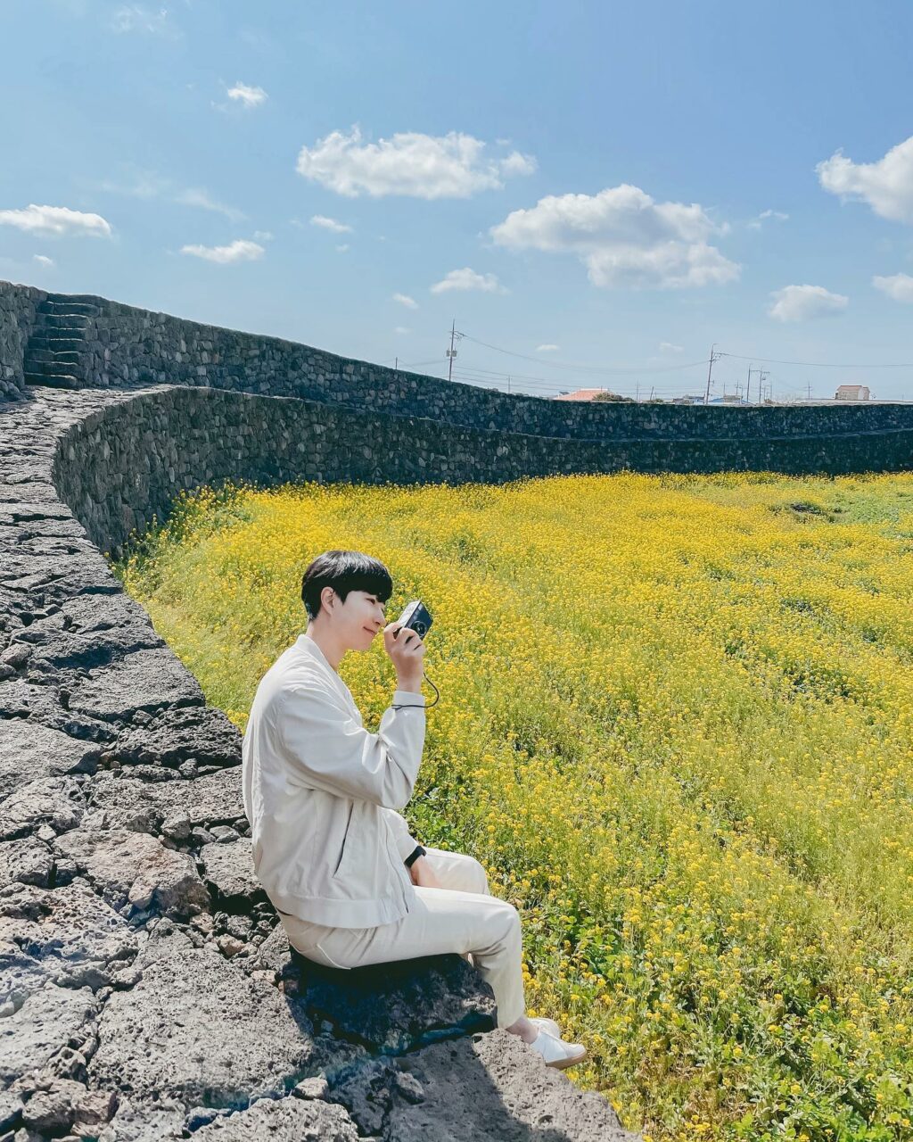 제주 여행, 제주 하도리 별방진과 유채꽃 풍경, Photo from yoribogo Instagram