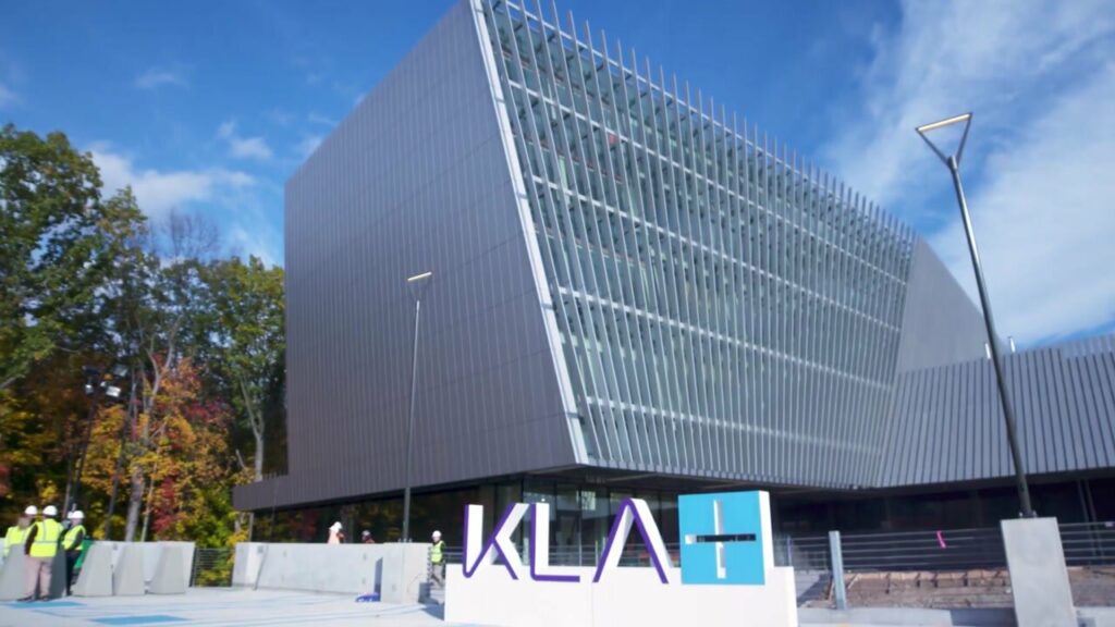 미국 반도체 장비주 KLA 본사 전경 