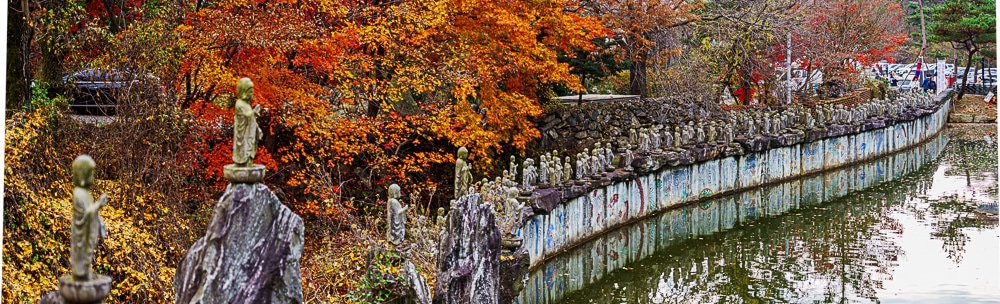 용인 와우정사 불두상 앞 연목 주변의 불상들_DSC1489-Pano Photo by Happist