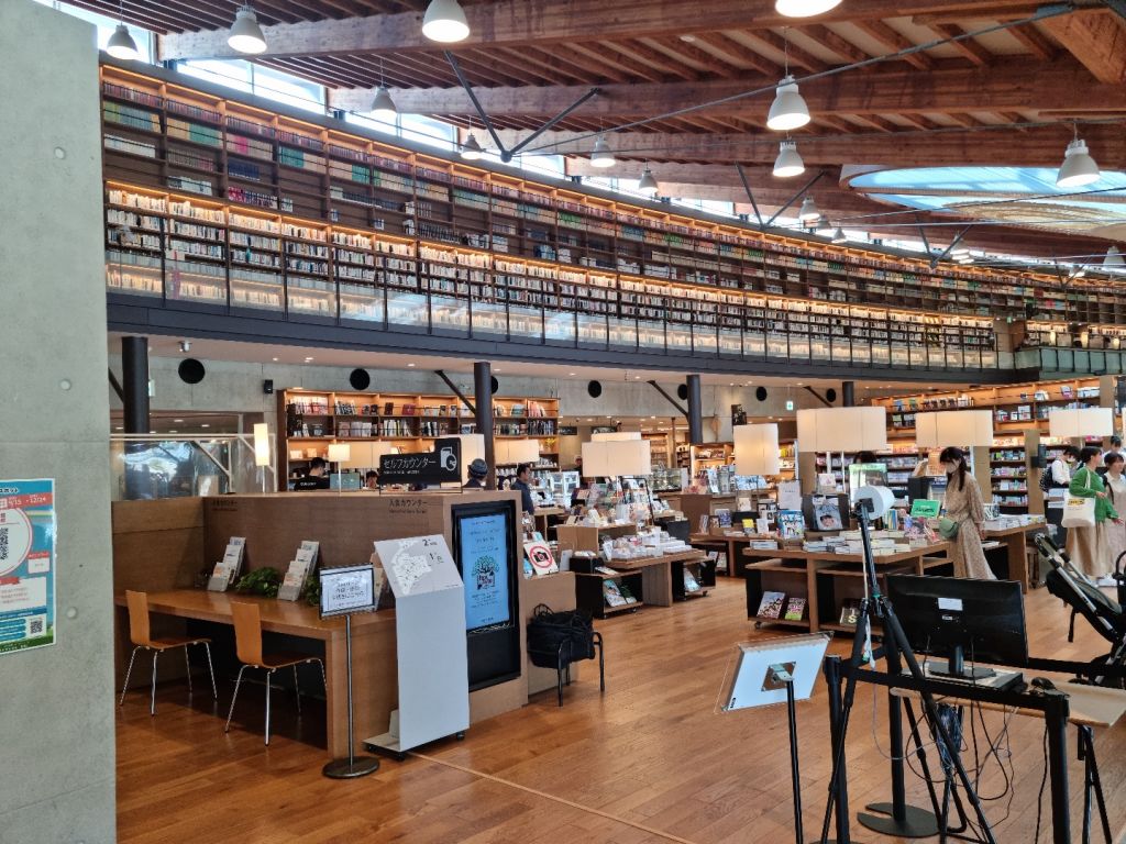 지방 소멸시대 해결책? 일본 사가현 다케오(武雄) 도서관 사례 10