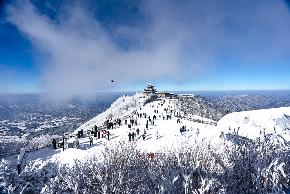 가족 겨울 산행 추천, 덕유산 케이블카를 타고 덕유산 향적봉을 다녀오다. 4