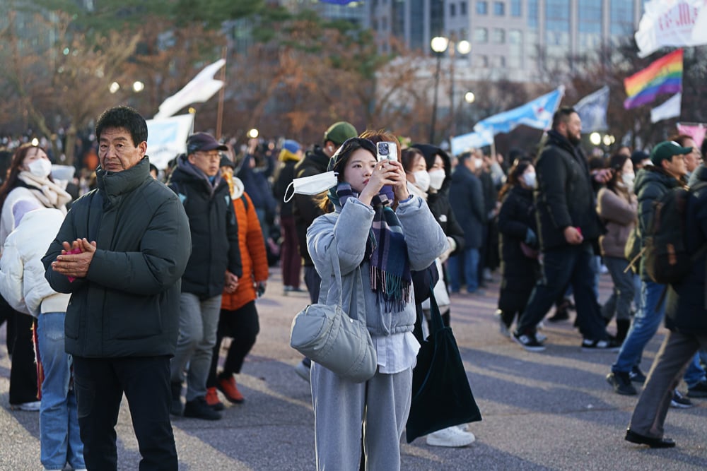 12.7 윤석렬 쿠데타에 대한 윤석렬 탄핵 집회의 풍경 11