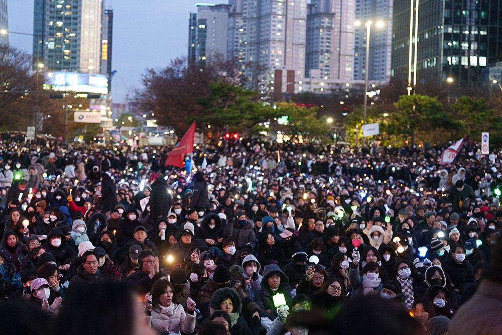 2024년 12월 3일 윤석렬 내란, 윤석렬 쿠데타에 항하, 2024 1207 여의도탄핵집회 모습DSC08943 Photo by Happist