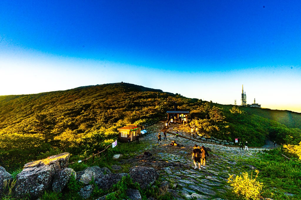 노고단 통제소 지리산 노고단 일출과 운해-26 Photo by Happist