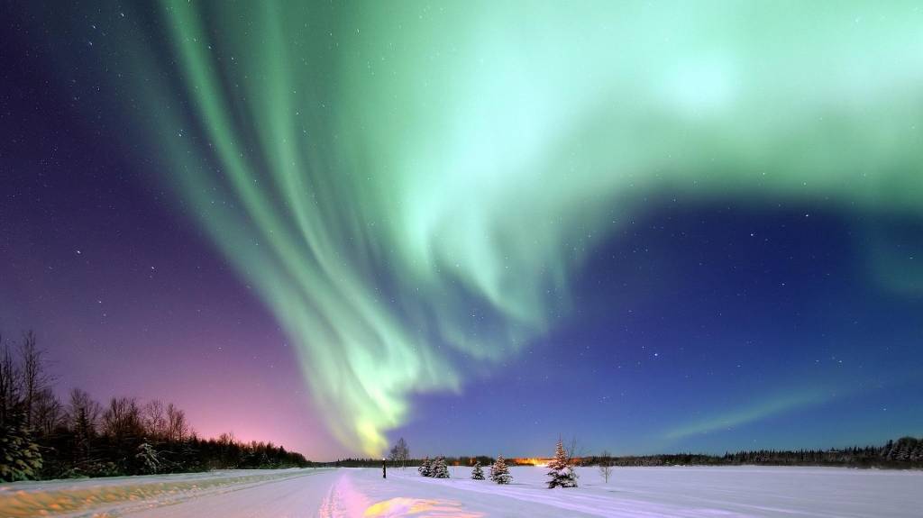 유럽 여행, 핀란드 여행, 인생 버킷리스트 오로라 여행,오로라 사진, Photo from PIXSABAY by janeb13-aurora-borealis-1181004_1920